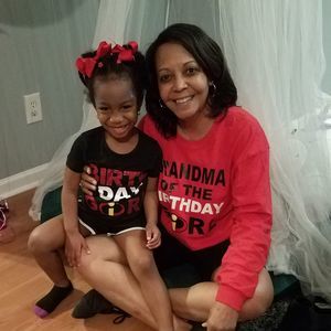 Meet your Posher, Sharon